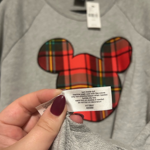 NEW Lane Bryant Classic High-Low Hem Plaid Mickey Graphic Sweatshirt Size 14/16 - Picture 6 of 9